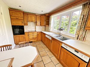Kitchen- click for photo gallery